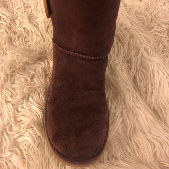 Purple Bailey Button Uggs - Picture 3 of 5